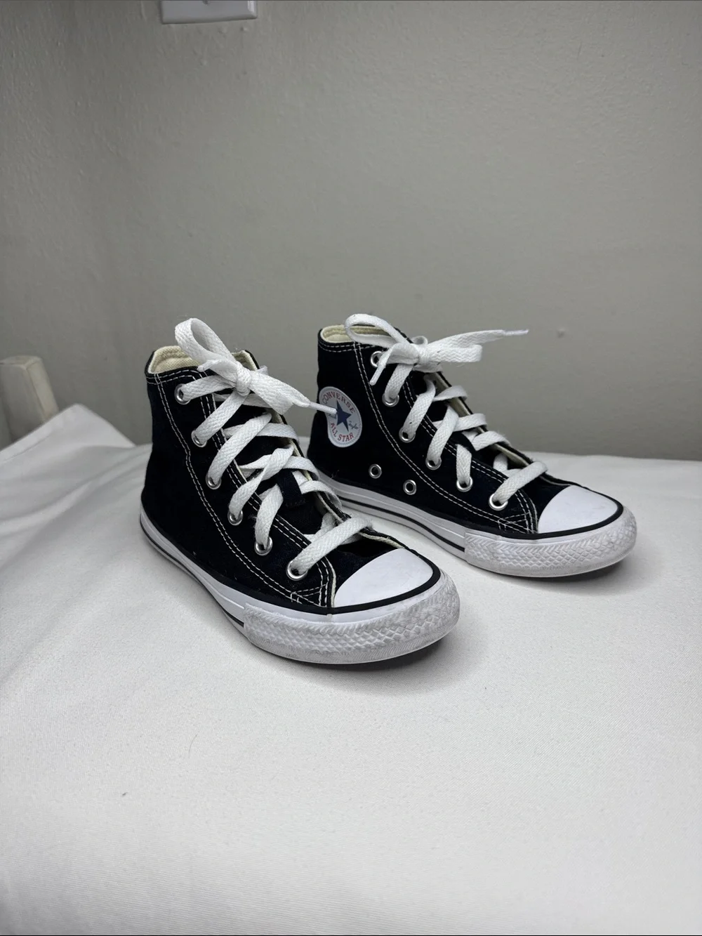 Converse Chuck Taylor All Star Classic - Kids Sz 12. Black and White. Iconic.
